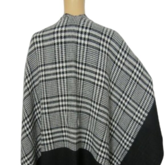 DKR & Co. Studio Black and White Plaid Poncho - Picture 7 of 9